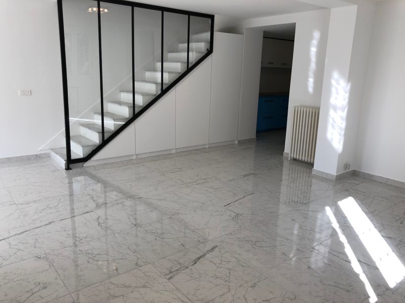 Après : Plateau 80 m² — modernisation du rez-de-chaussée