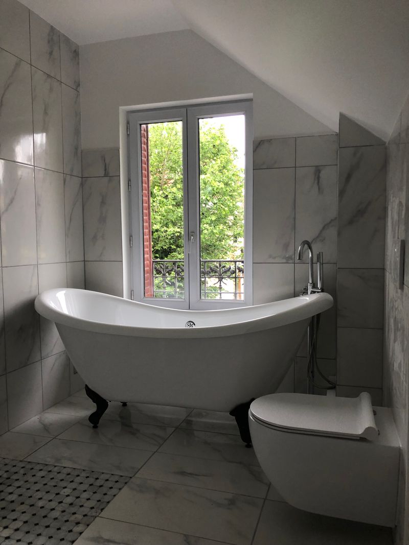Après : Création d'une salle de bain épurée